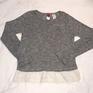 OshKosh B’gosh girls shirt. Size 8. Gray.